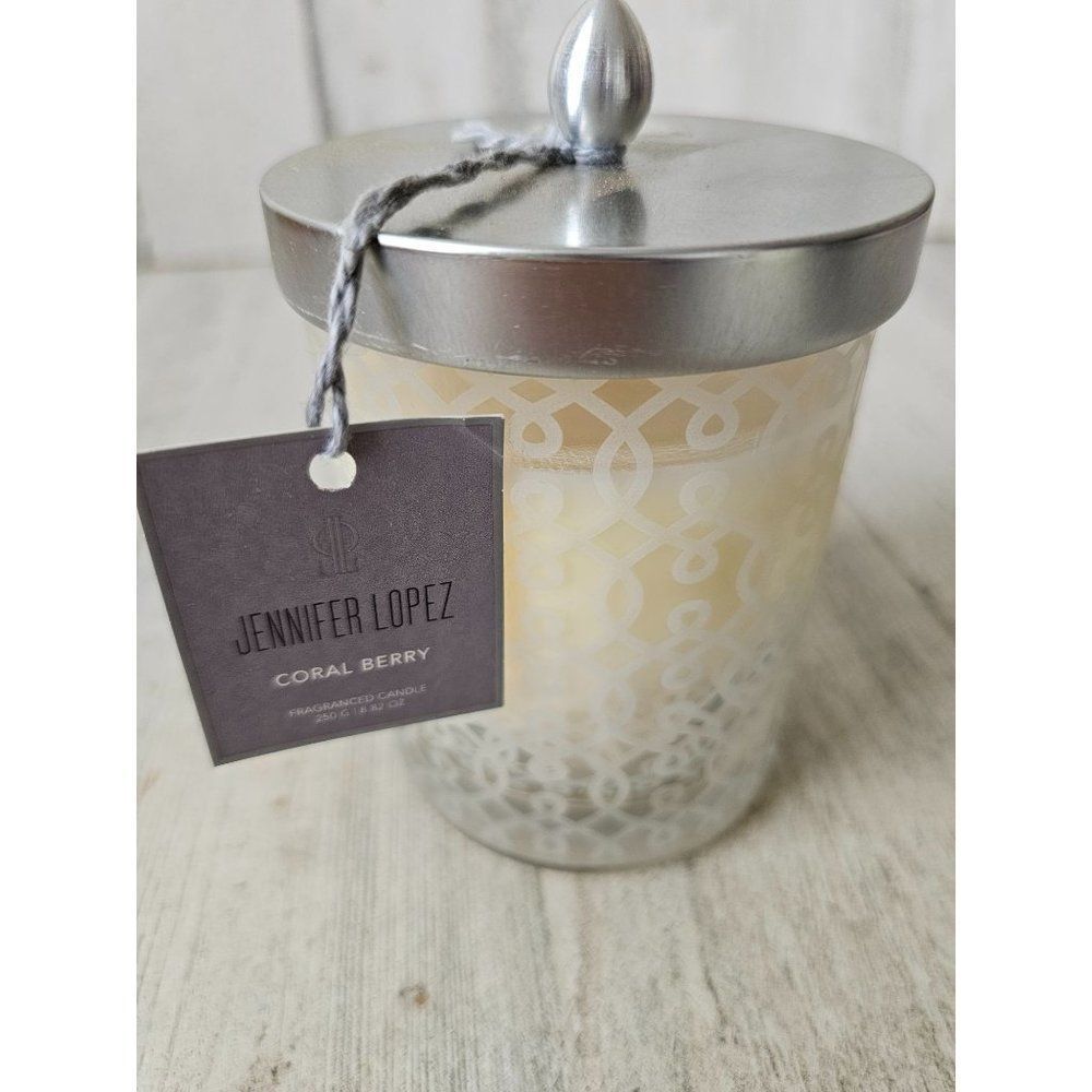 Jennifer Lopez Coral‎ Berry candle 8 oz new fruity scent